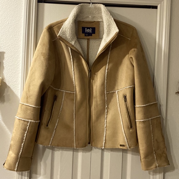 L.E.I. NWT Women’s jacket with zip pockets size L - Picture 2 of 7